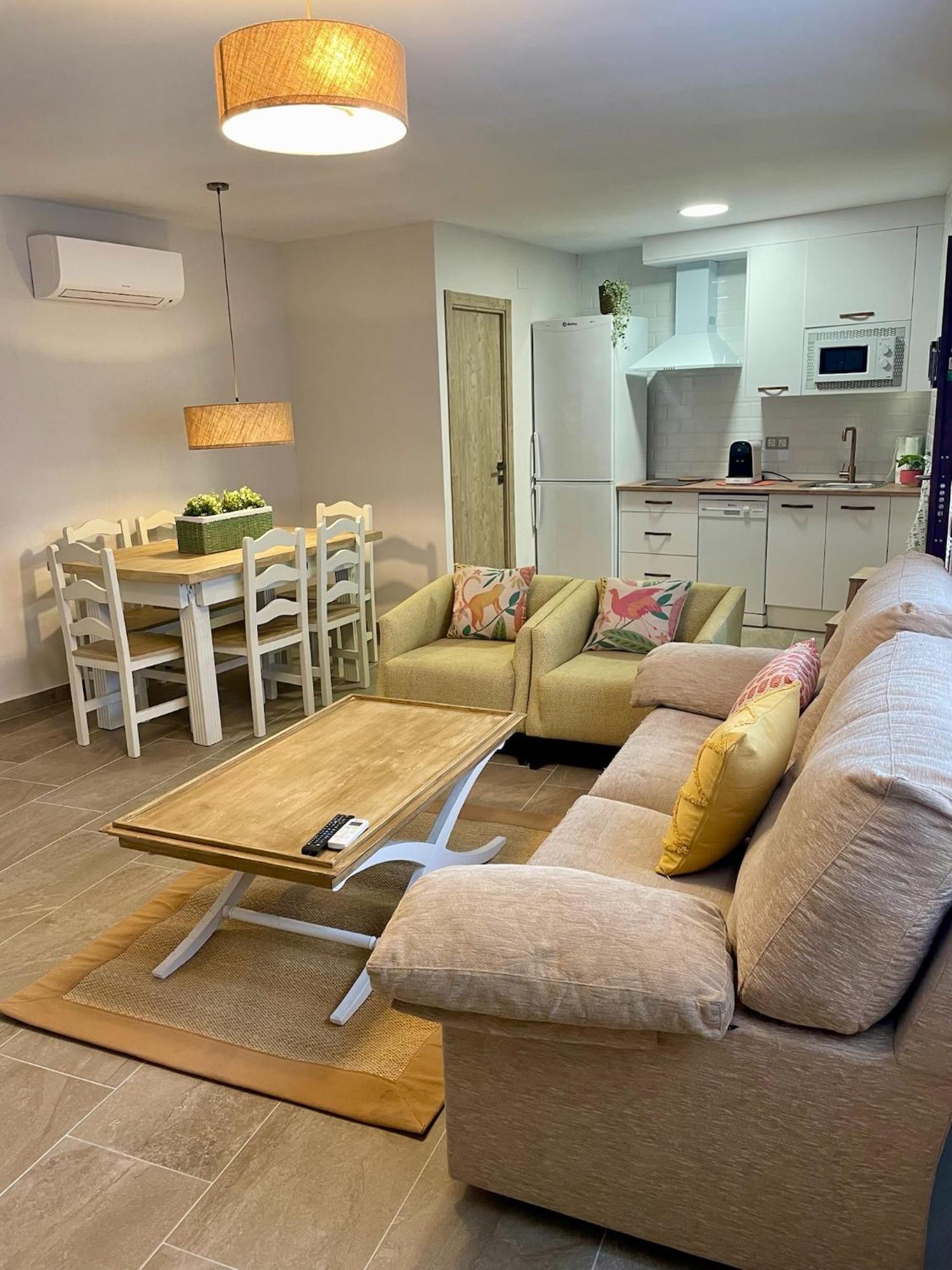 El Rincon De Victoria Y Manolo Holiday home *